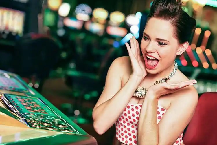 777game Live Baccarat Dealer စစ်မှန်သောကာစီနို ဝန်ဆောင်မှု Myanmar MMK